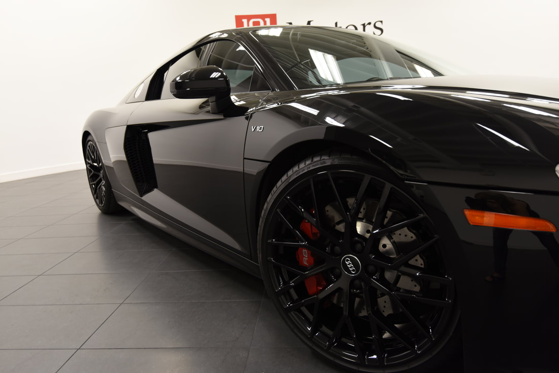 Audi R8 blacked out stealth black wheels and Ceramic Pro coating